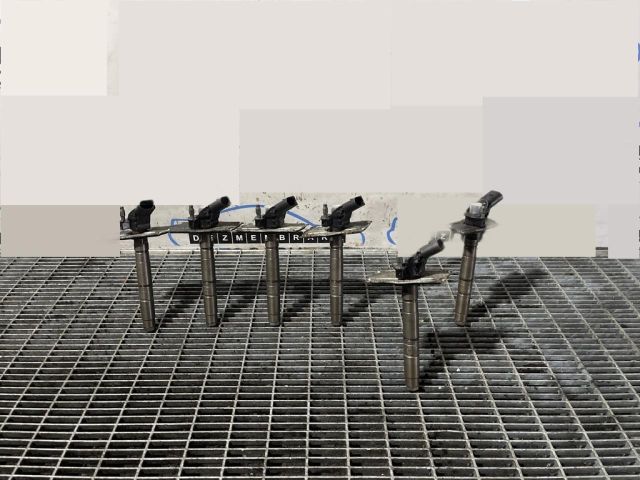 bontott PORSCHE CAYENNE Porlasztó (1 db)