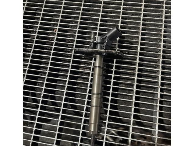 bontott PORSCHE CAYENNE Porlasztó (1 db)