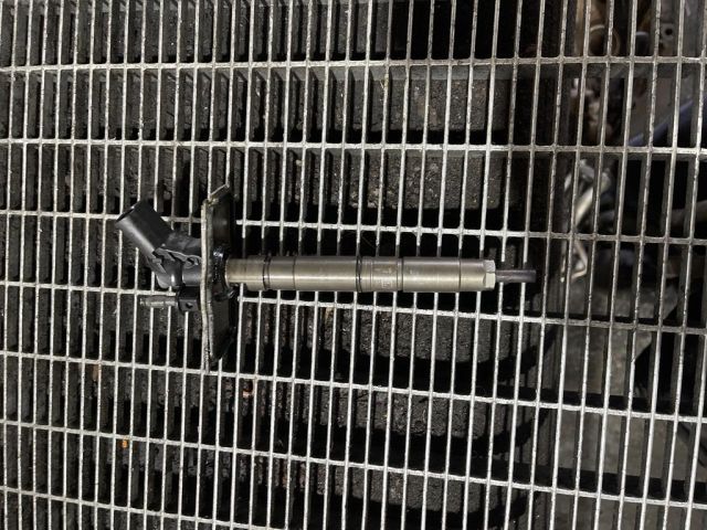 bontott PORSCHE CAYENNE Porlasztó (1 db)