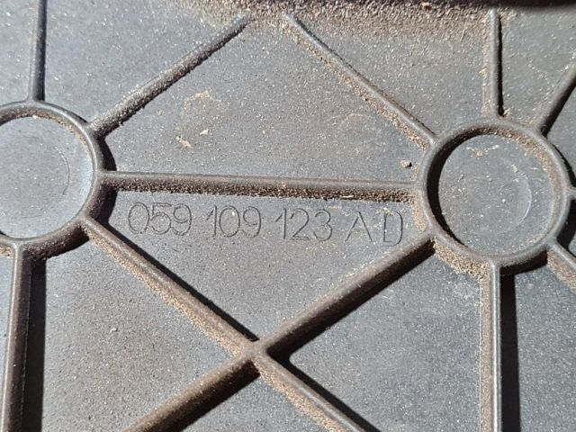 bontott PORSCHE CAYENNE Szelepfedél