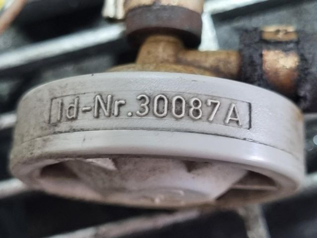 bontott PORSCHE CAYENNE Üzemanyag Szivattyú