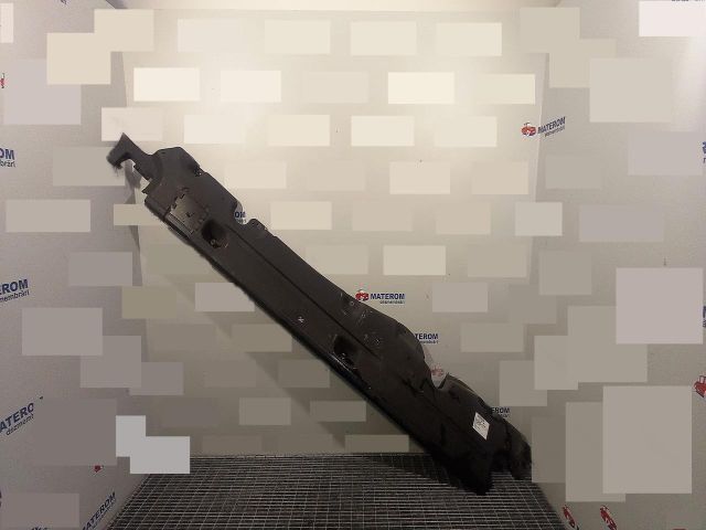 bontott PORSCHE CAYENNE Alsó Motorburkolat