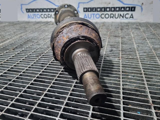 bontott PORSCHE CAYENNE Bal Féltengely