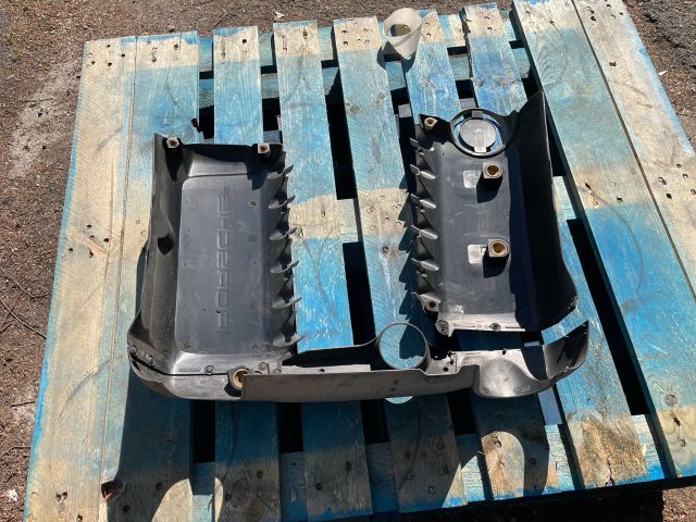 bontott PORSCHE CAYENNE Felső Motorburkolat