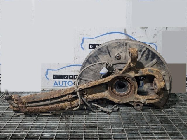 bontott PORSCHE CAYENNE Jobb első Csonkállvány