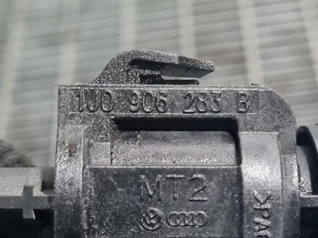 bontott PORSCHE CAYENNE Lefújószelep