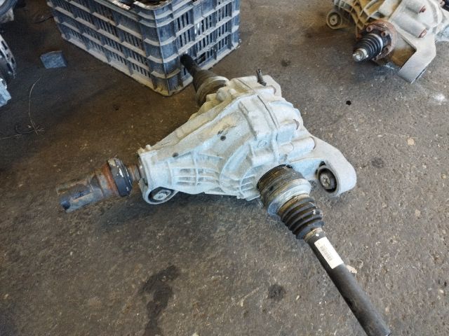 bontott PORSCHE CAYENNE Hátsó Differenciálmű