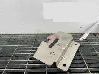 bontott PORSCHE CAYENNE Antenna Erősítő