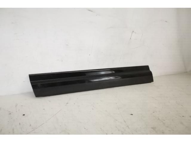 bontott PORSCHE CAYENNE Bal első Ajtó Díszléc