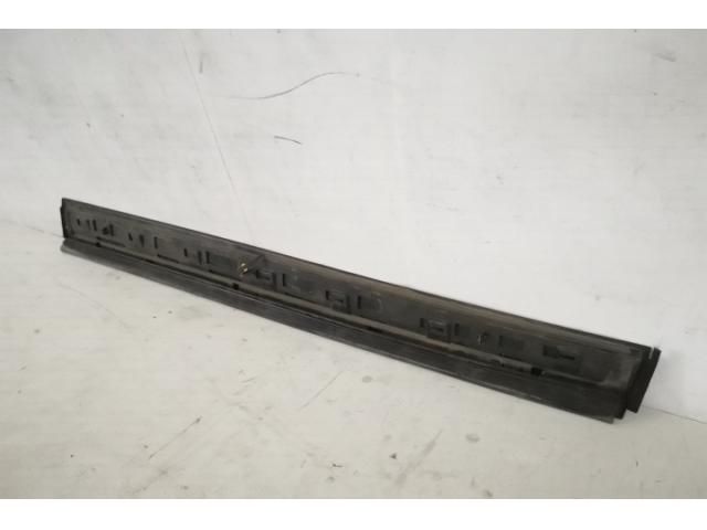 bontott PORSCHE CAYENNE Bal első Ajtó Díszléc