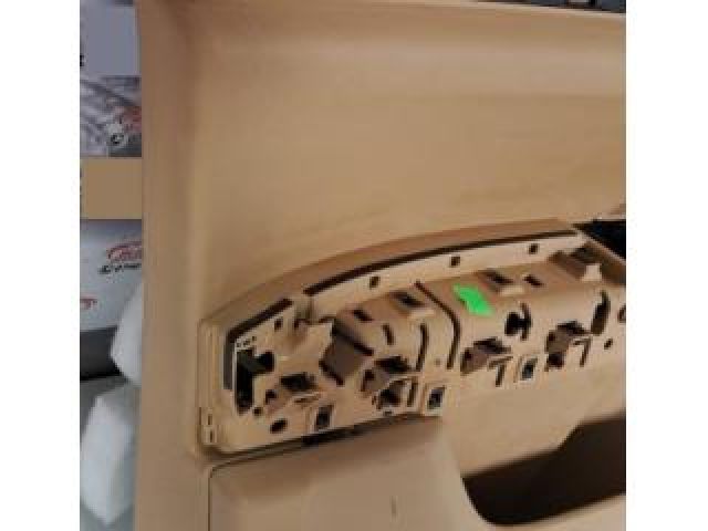 bontott PORSCHE CAYENNE Bal első Ajtó Kárpit