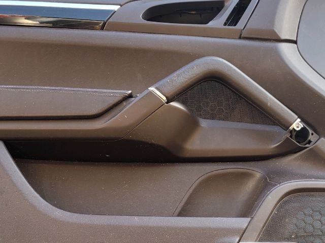 bontott PORSCHE CAYENNE Bal első Ajtó Kárpit