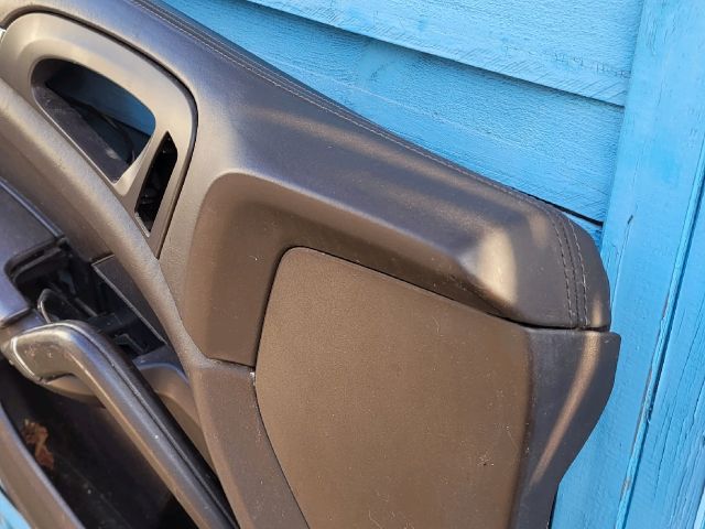 bontott PORSCHE CAYENNE Bal első Ajtó Kárpit