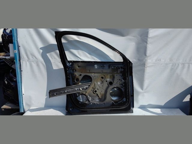 bontott PORSCHE CAYENNE Bal első Ajtó (Üres lemez)