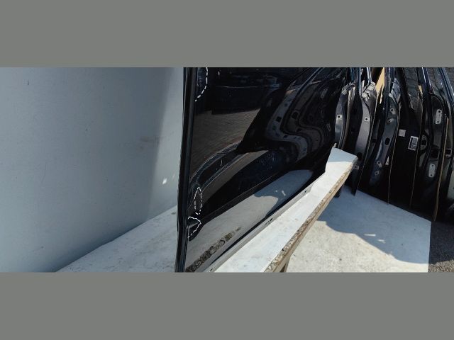 bontott PORSCHE CAYENNE Bal első Ajtó (Üres lemez)