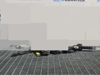 bontott PORSCHE CAYENNE Bal első Biztonsági Öv