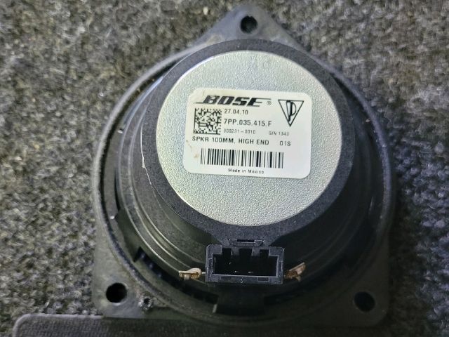 bontott PORSCHE CAYENNE Bal első Hangszóró