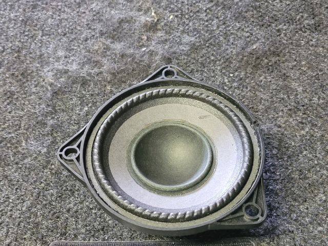 bontott PORSCHE CAYENNE Bal első Hangszóró