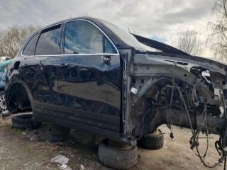 bontott PORSCHE CAYENNE Bal első Küszöb Díszléc