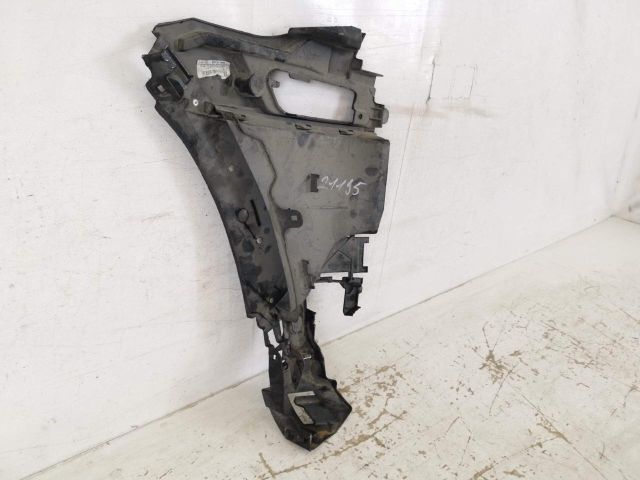 bontott PORSCHE CAYENNE Bal első Lökhárító Tartó (Műanyag)