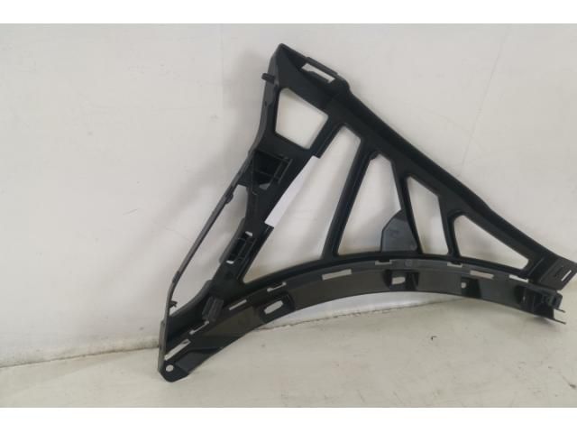 bontott PORSCHE CAYENNE Bal első Lökhárító Tartó (Műanyag)