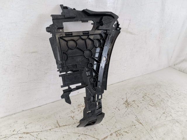 bontott PORSCHE CAYENNE Bal első Lökhárító Tartó (Műanyag)