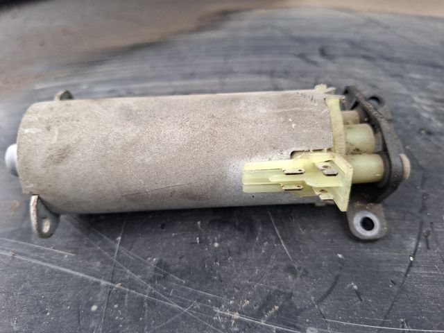 bontott PORSCHE CAYENNE Bal első Ülés Állító Motor