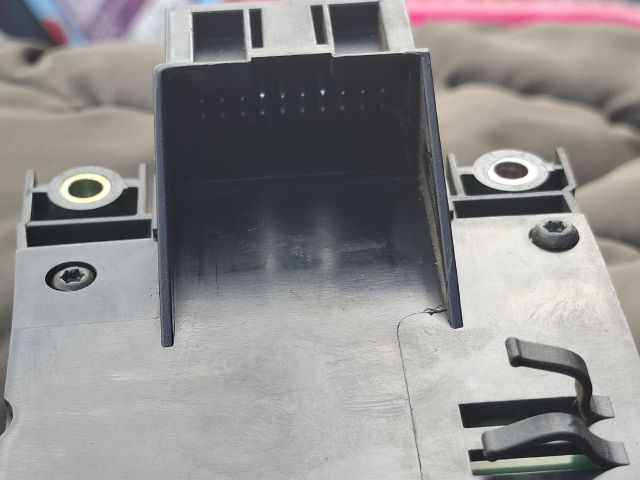 bontott PORSCHE CAYENNE Bal első Ülésállító Kapcsoló