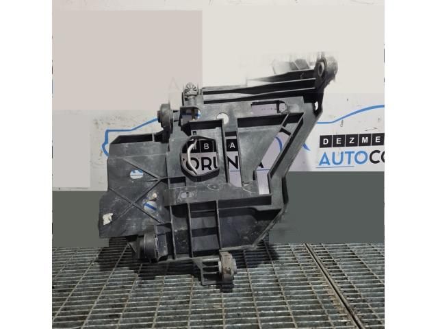 bontott PORSCHE CAYENNE Bal Fényszóró Tartó