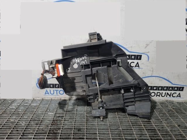 bontott PORSCHE CAYENNE Bal Fényszóró Tartó