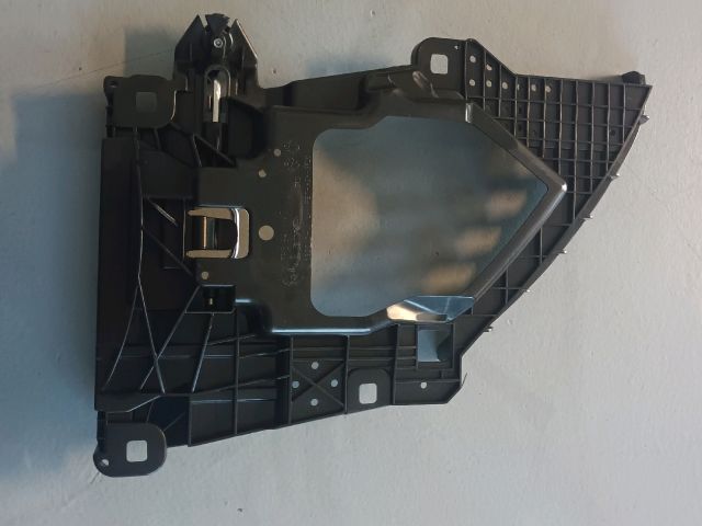 bontott PORSCHE CAYENNE Bal Fényszóró Tartó