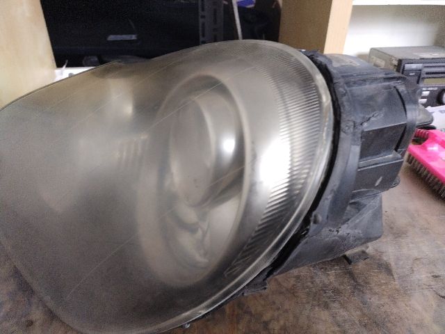 bontott PORSCHE CAYENNE Bal Fényszóró