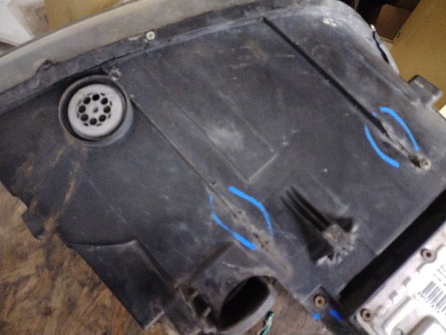 bontott PORSCHE CAYENNE Bal Fényszóró