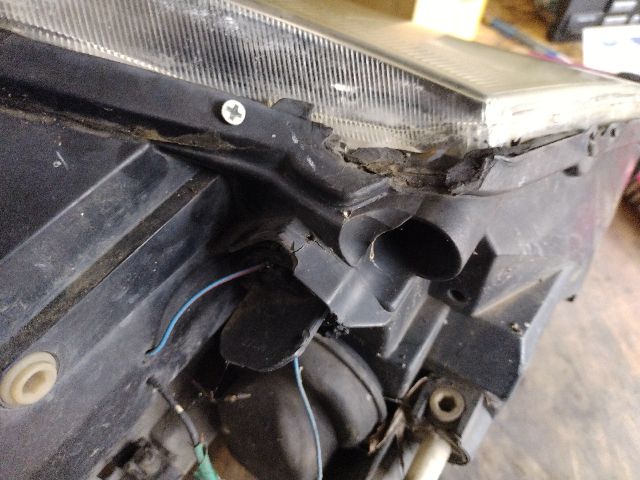 bontott PORSCHE CAYENNE Bal Fényszóró