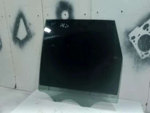 bontott PORSCHE CAYENNE Bal hátsó Ablak