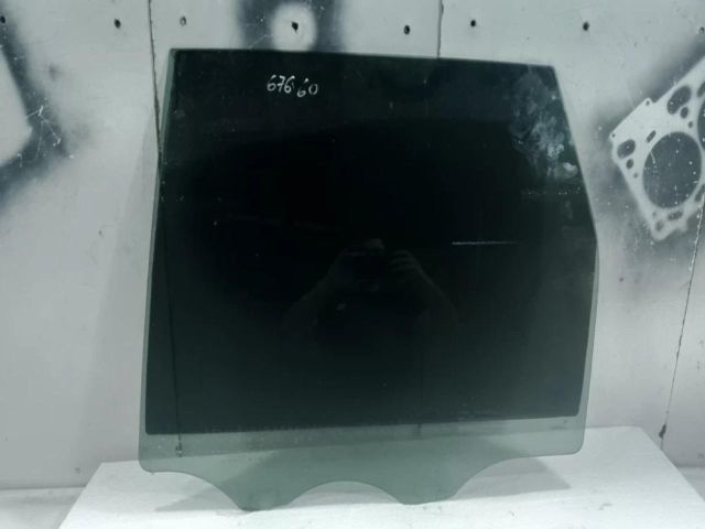 bontott PORSCHE CAYENNE Bal hátsó Ablak