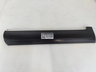 bontott PORSCHE CAYENNE Bal hátsó Ajtó Díszléc