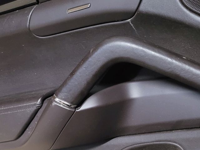 bontott PORSCHE CAYENNE Bal hátsó Ajtó Kárpit