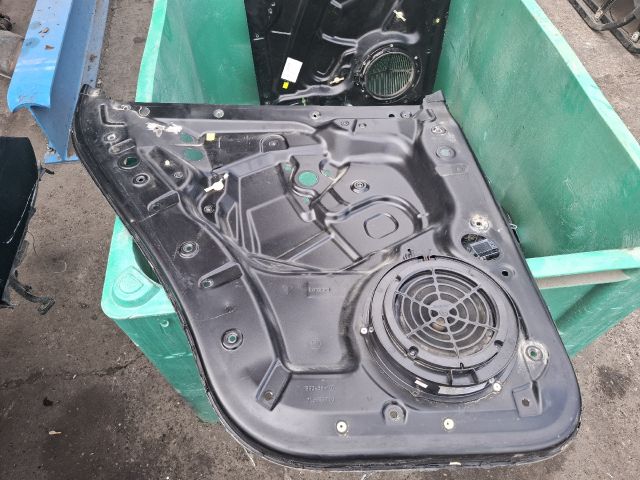 bontott PORSCHE CAYENNE Bal hátsó Ajtó (Üres lemez)