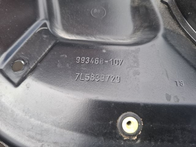 bontott PORSCHE CAYENNE Bal hátsó Ajtó (Üres lemez)