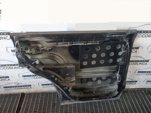 bontott PORSCHE CAYENNE Bal hátsó Ajtó (Üres lemez)