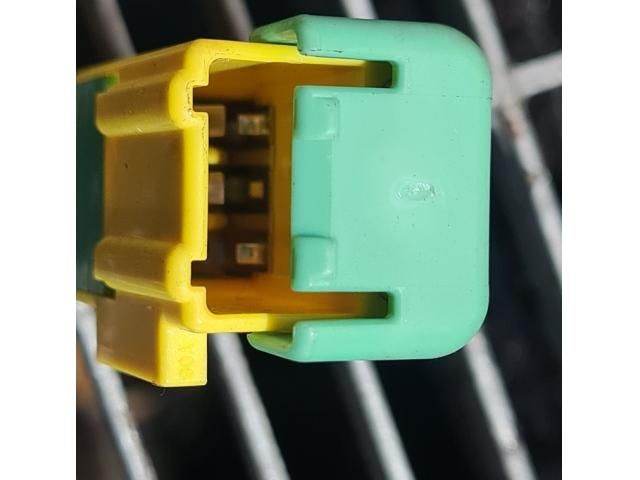 bontott PORSCHE CAYENNE Bal hátsó Biztonsági Öv