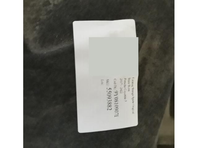 bontott PORSCHE CAYENNE Bal hátsó Dobbetét (Kerékjárati, Műanyag)