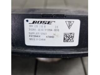 bontott PORSCHE CAYENNE Bal hátsó Hangszóró