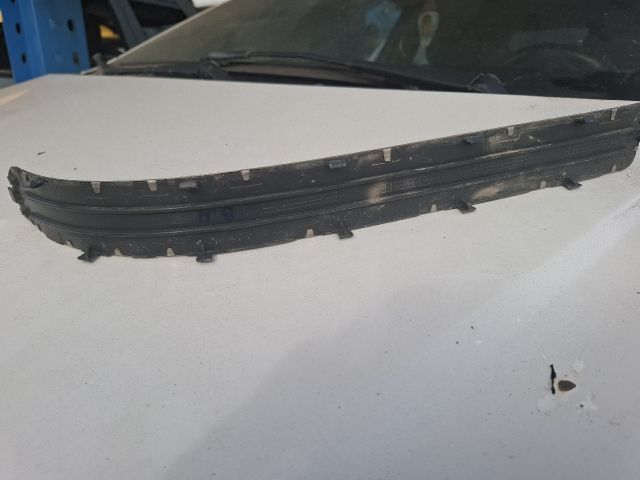 bontott PORSCHE CAYENNE Bal hátsó Küszöb Díszléc