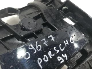 bontott PORSCHE CAYENNE Bal hátsó Lökhárító Tartó (Műanyag)