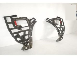 bontott PORSCHE CAYENNE Bal hátsó Lökhárító Tartó (Műanyag)