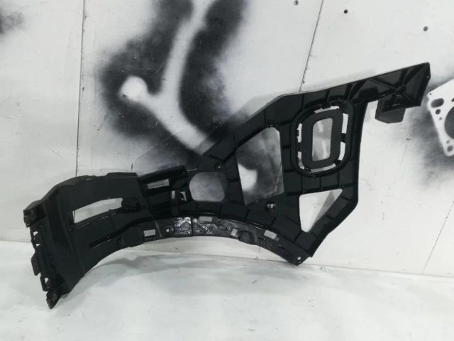 bontott PORSCHE CAYENNE Bal hátsó Lökhárító Tartó (Műanyag)