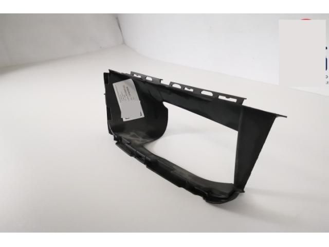 bontott PORSCHE CAYENNE Bal Hűtő Légterelő