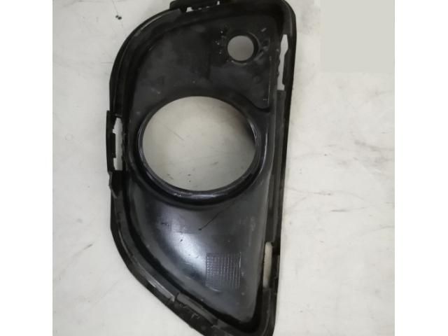 bontott PORSCHE CAYENNE Bal Ködlámpa Rács